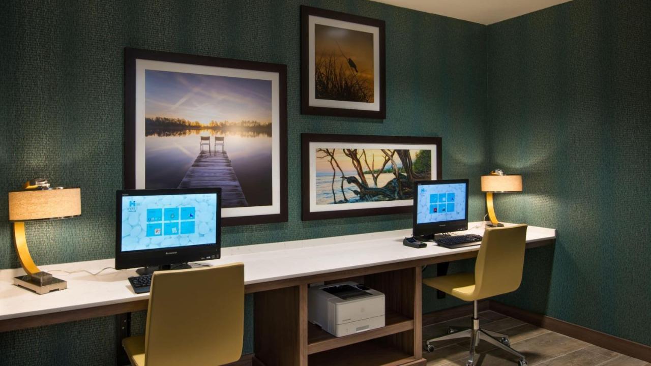 Отель Hyatt House Naples 5Th Avenue Экстерьер фото