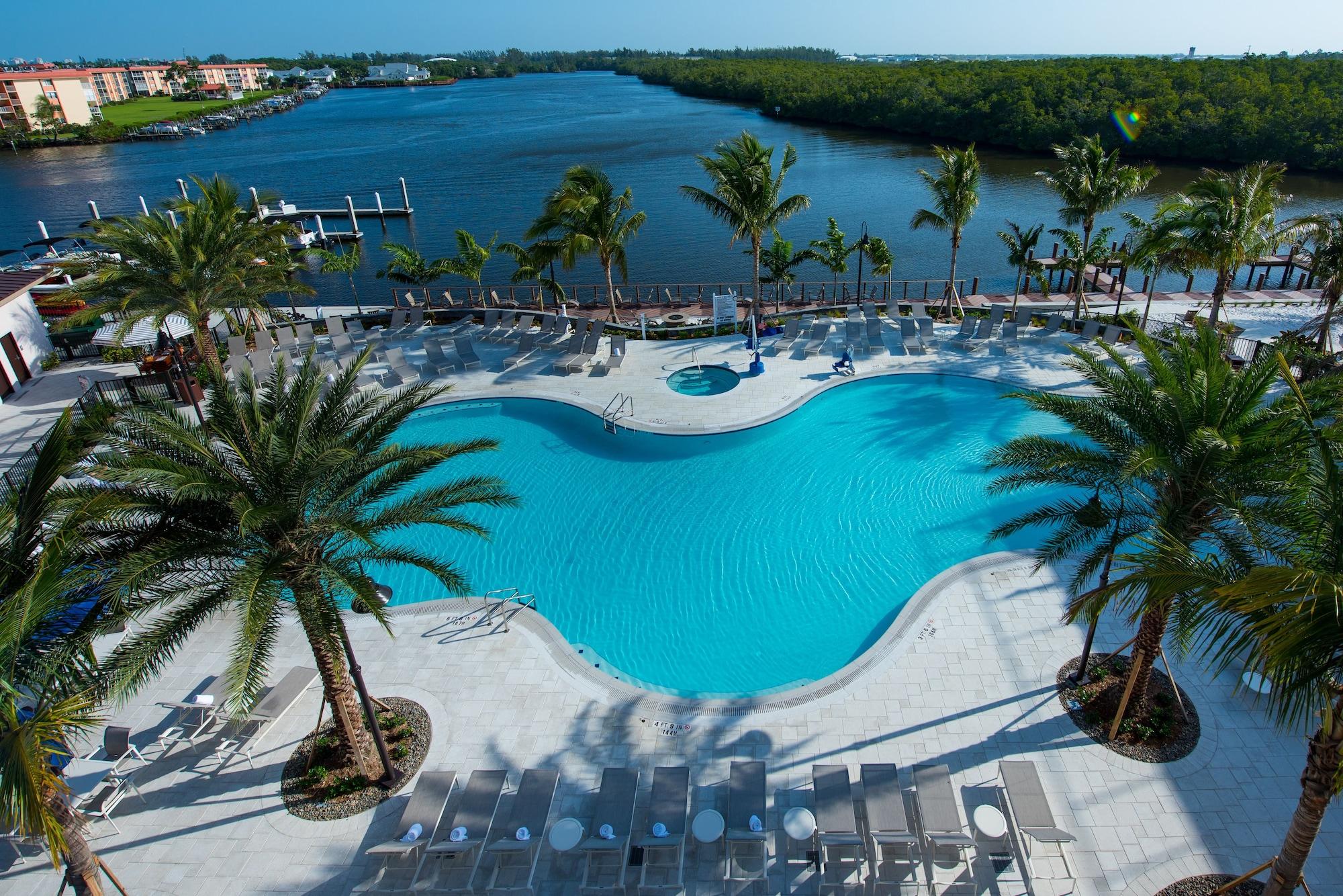Отель Hyatt House Naples 5Th Avenue Экстерьер фото