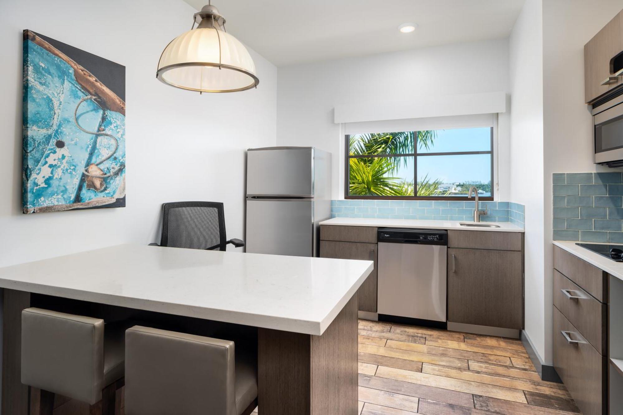 Отель Hyatt House Naples 5Th Avenue Экстерьер фото