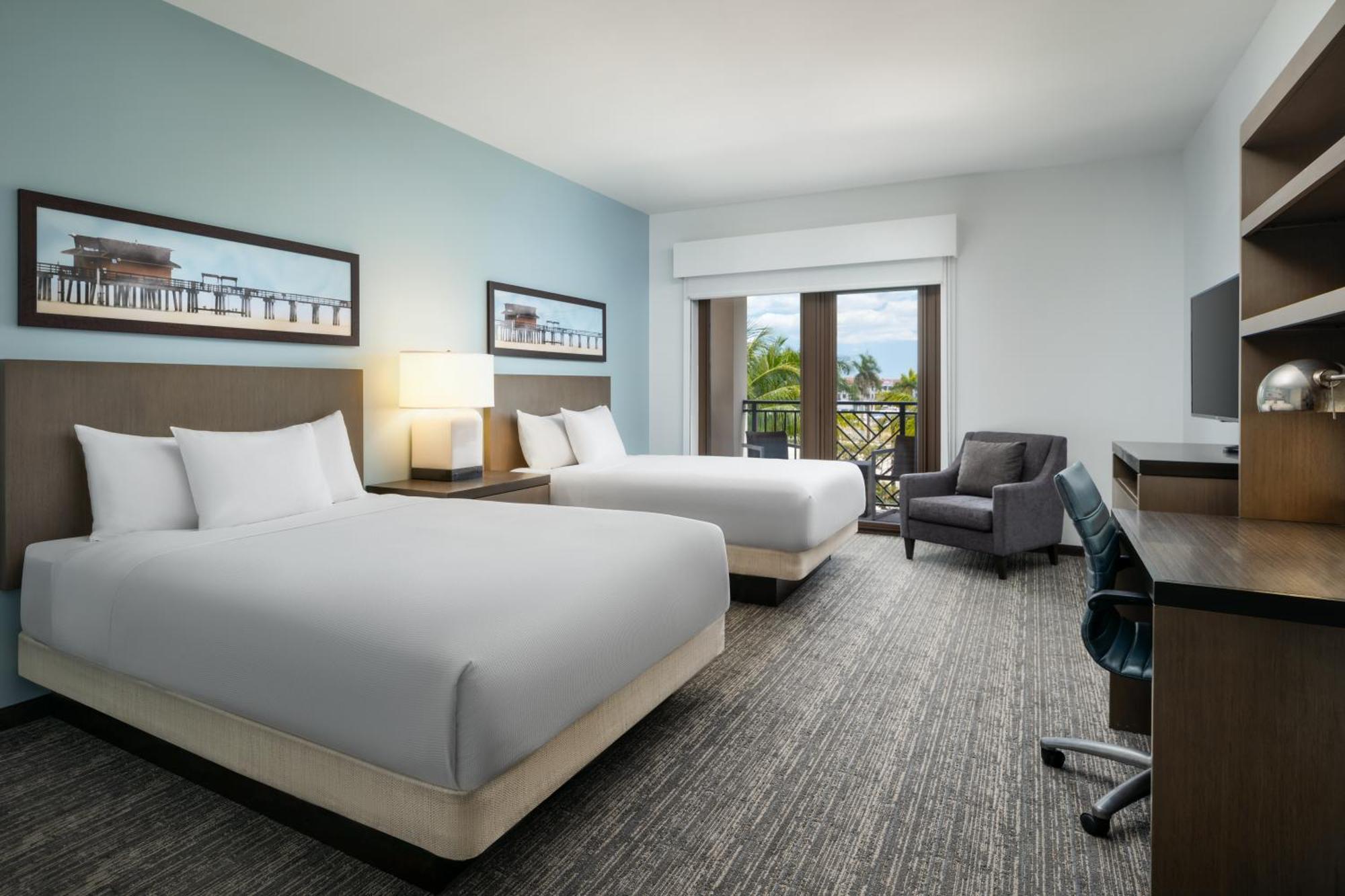 Отель Hyatt House Naples 5Th Avenue Экстерьер фото